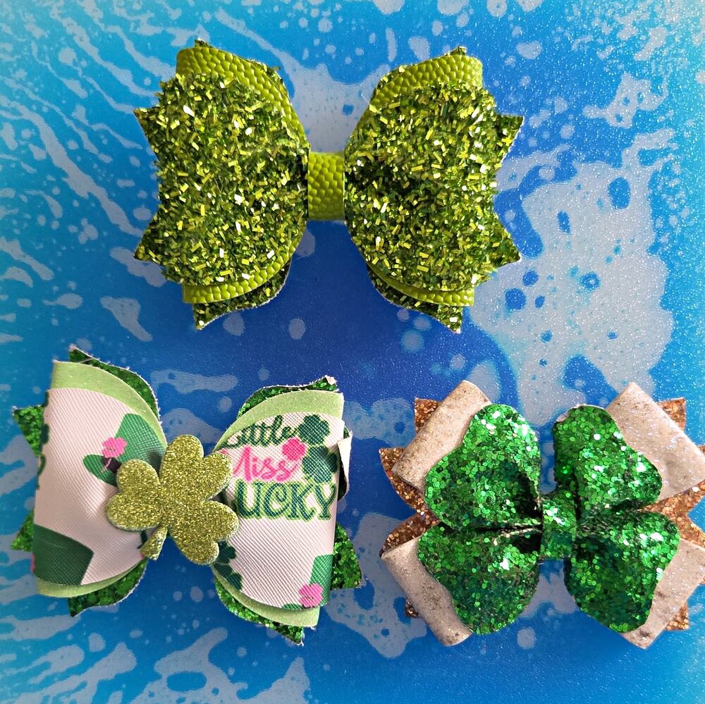 Custom St. Patricks Day & HANDMADE Hair Bows